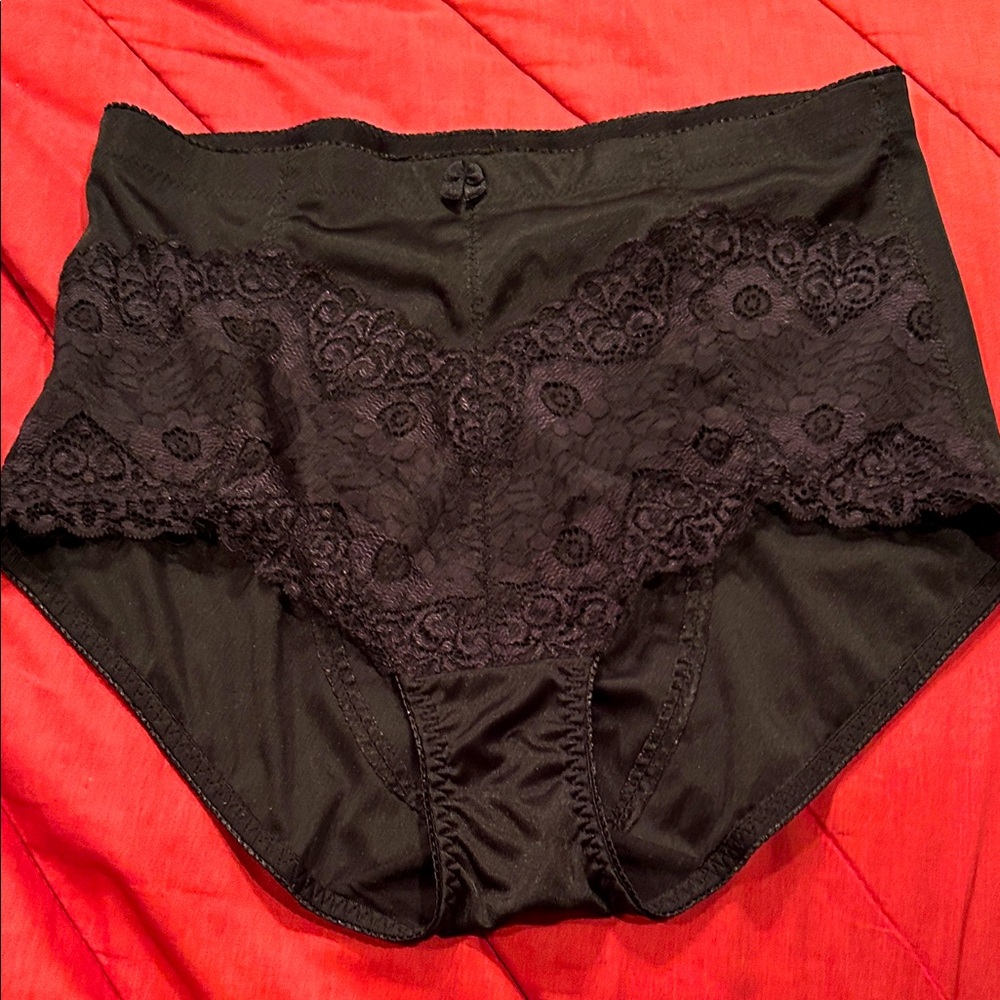 Body Form sz 8/1X - Elegant Black Lace High-Waist Panty Body Shaper